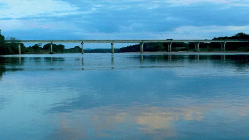 Rio Camaqu&atilde; em Cristal